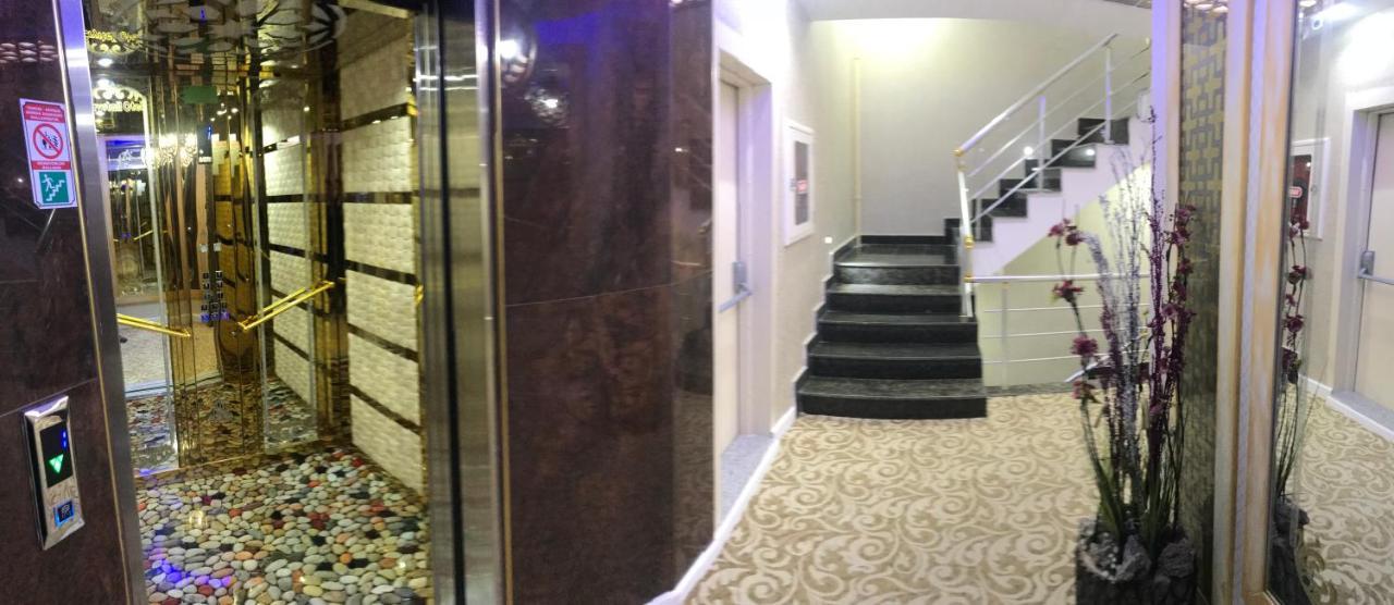 Crystall Hotel Van Εξωτερικό φωτογραφία
